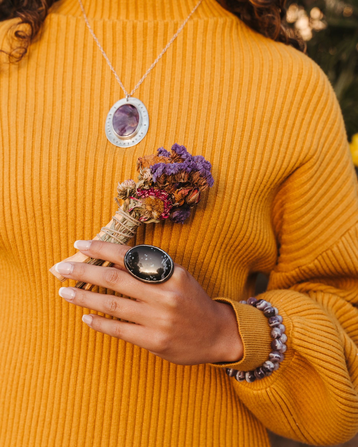 Amethyst Mala bracelet from Think Unique with 10mm beads