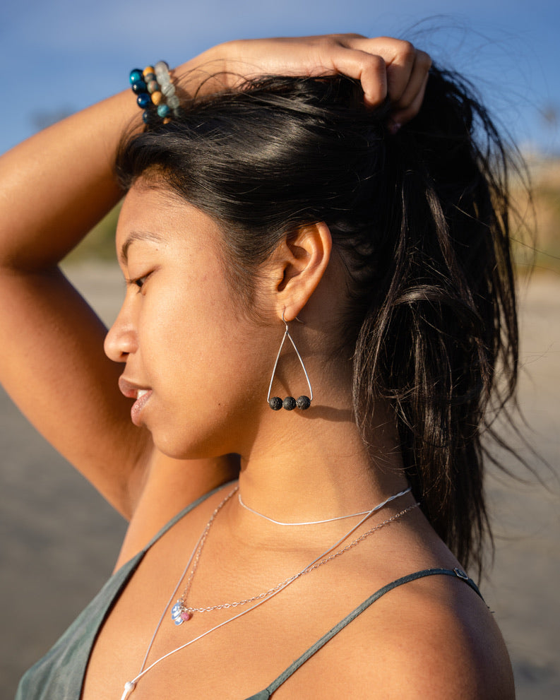 Geometric Lava Rock Diffuser Earrings - A Stylish and Practical Accessory for Aromatherapy On-the-Go